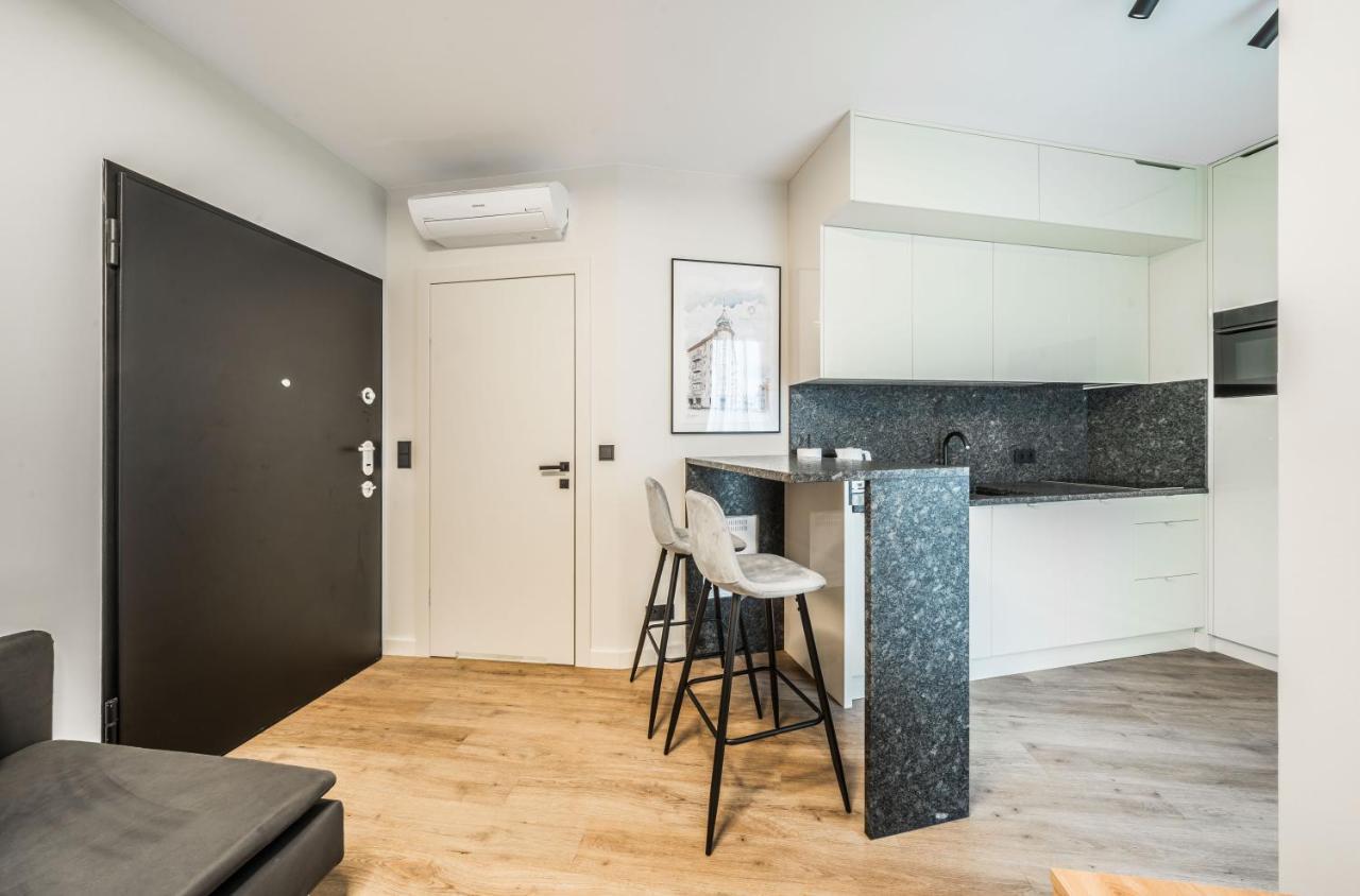 Rent Like Home - Krysiewicza 3 Poznań Extérieur photo