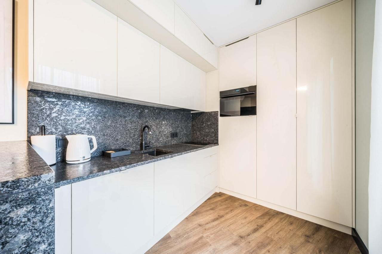 Rent Like Home - Krysiewicza 3 Poznań Extérieur photo